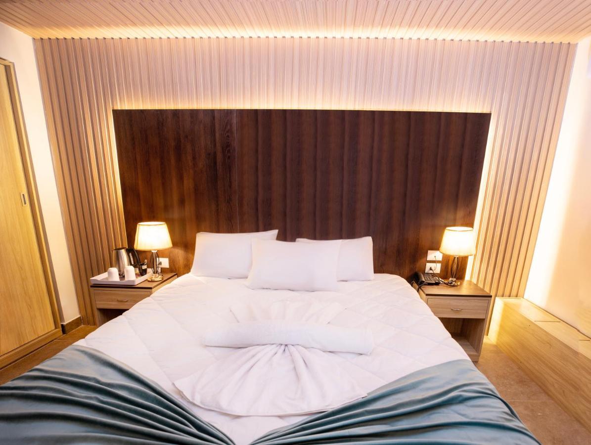 Blue Pyramids Eyes Hotel Al Kawm al Akhdar 外观 照片