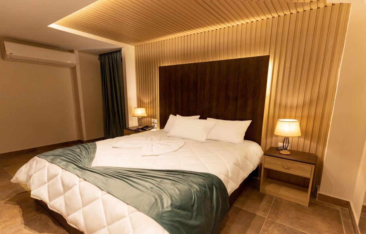 Blue Pyramids Eyes Hotel Al Kawm al Akhdar 外观 照片